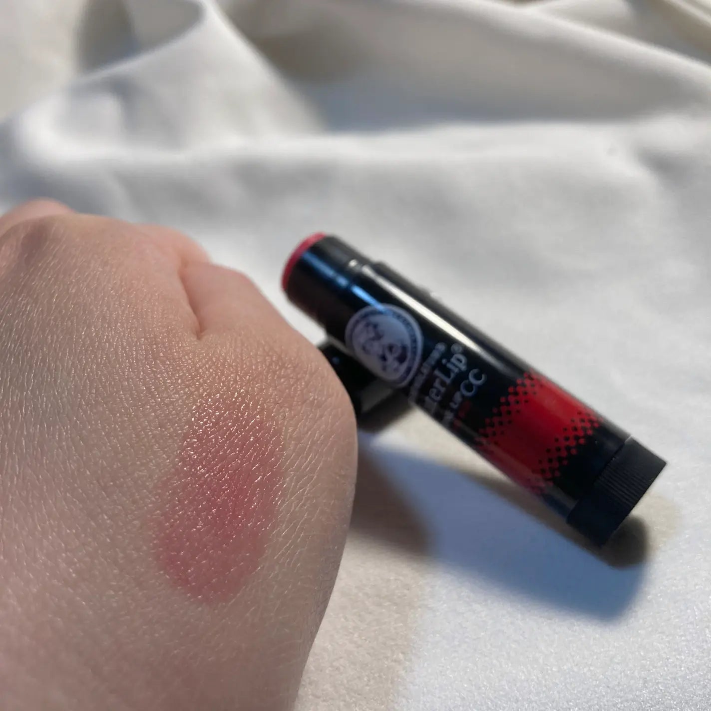 MENTHOLATUM Water Lip Tone Up CC 4.5g - Pure Red SPF 20 PA++